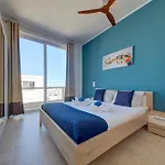 Ortigia Penthouse - Private Rooftop Jacuzzi - Sea Views Is-Swieqi