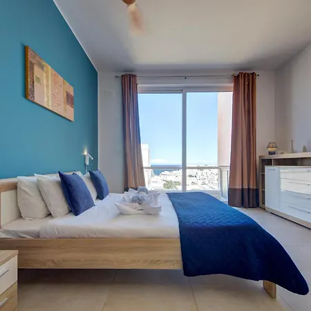 Ortigia Penthouse With Private Terrace And Distant Sea Views *