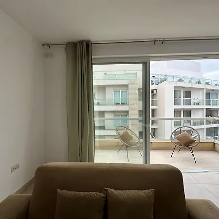 Apartman Ortigia Penthouse With Private Terrace And Distant Sea Views Is-Swieqi