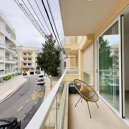 Ortigia Penthouse With Private Terrace And Distant Sea Views * Is-Swieqi