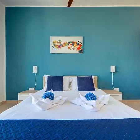 Appartamento Ortigia Penthouse With Private Terrace And Distant Sea Views Is-Swieqi