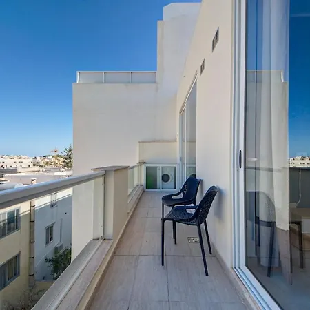 Ortigia Penthouse - Private Rooftop Jacuzzi - Sea Views * Is-Swieqi