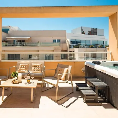 Ortigia Penthouse - Private Rooftop Jacuzzi - Sea Views Is-Swieqi