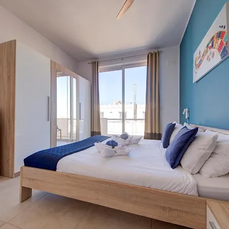 Ortigia Penthouse - Private Rooftop Jacuzzi - Sea Views